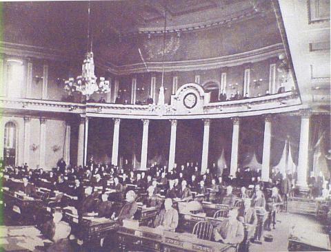 Photo of Assembly in session circa 1900.